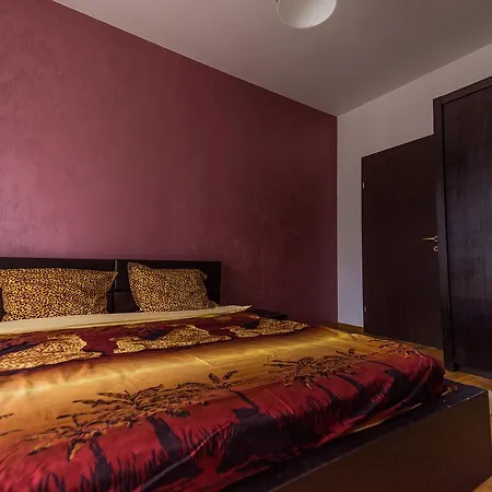Apartament Alex Апартаменти Брашов